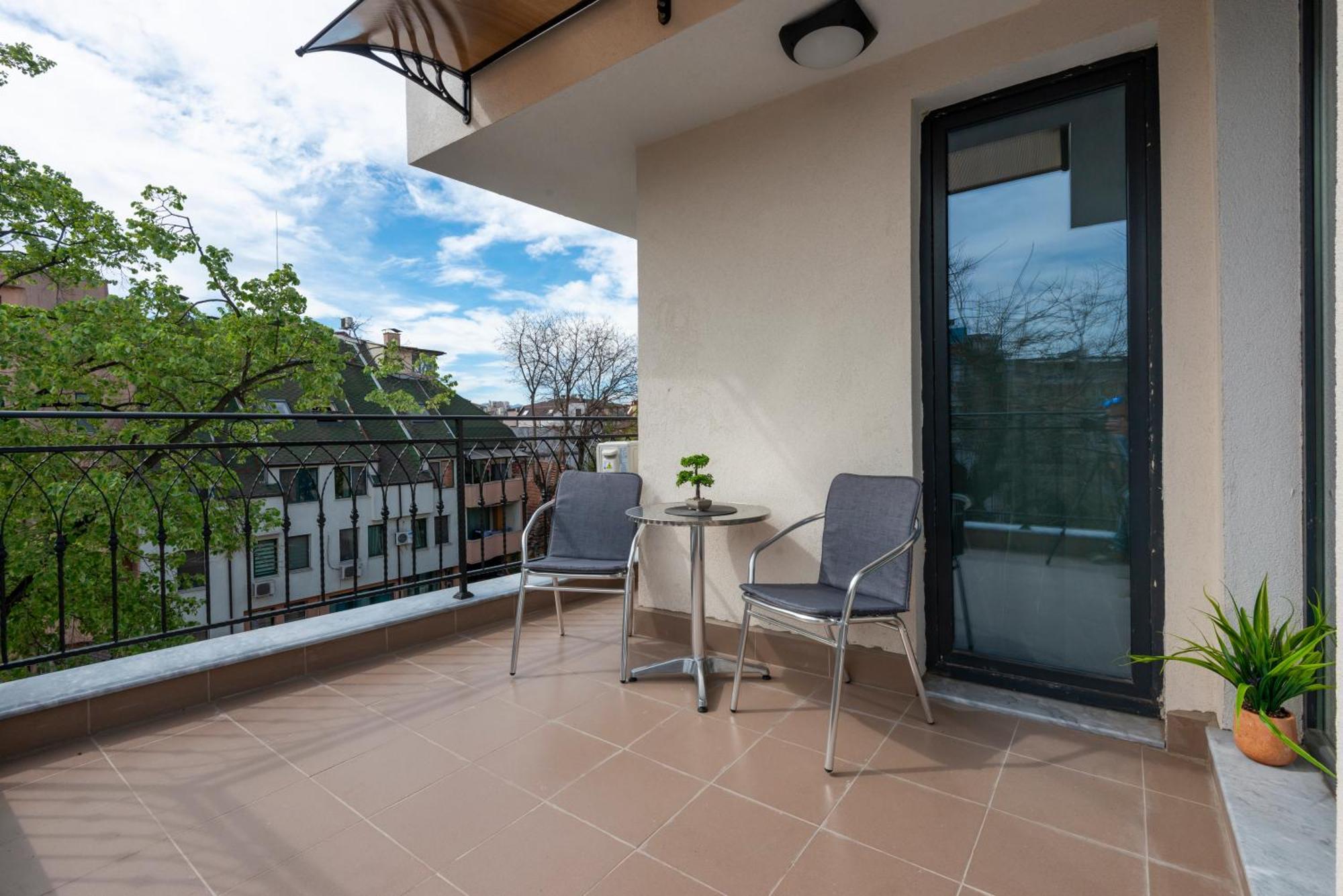 Best Guest 2 Apartments Plovdiv Eksteriør billede